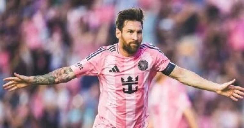 عشاء سحري في إيبيزا غيّر مسار ميسي إلى باريس سان جيرمان