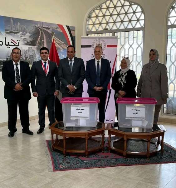خط أحمر