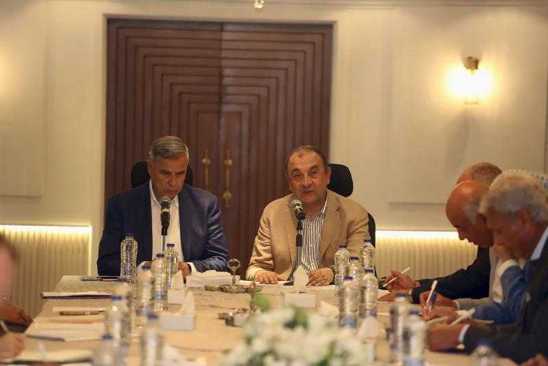 وزير قطاع الأعمال ومحافظ الإسكندرية يبحثان تعزيز التعاون في الاستثمار السياحي