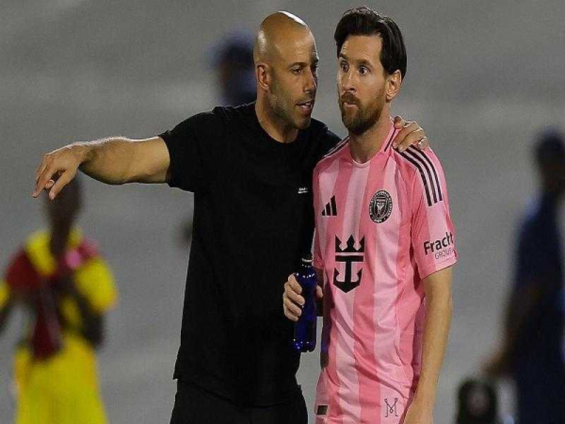 ماسكيرانو: نحلم باستمرار ميسي مع إنتر ميامي.. والقرار بيده