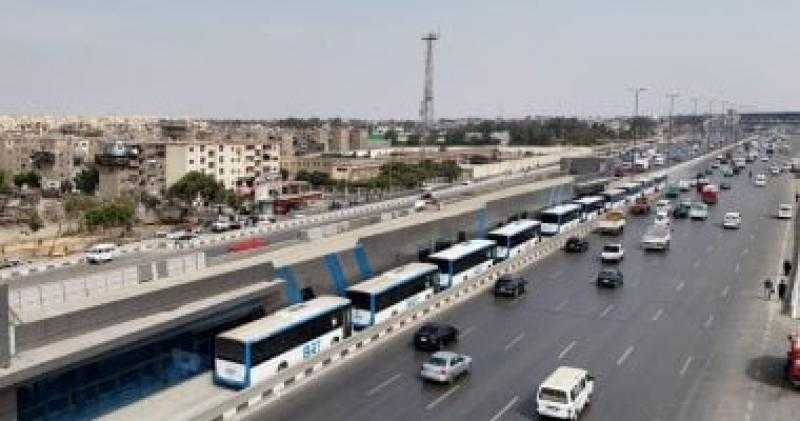 وزارة النقل تطالب قائدى السيارات عدم استخدام الحارة المخصصة للأتوبيس الترددى