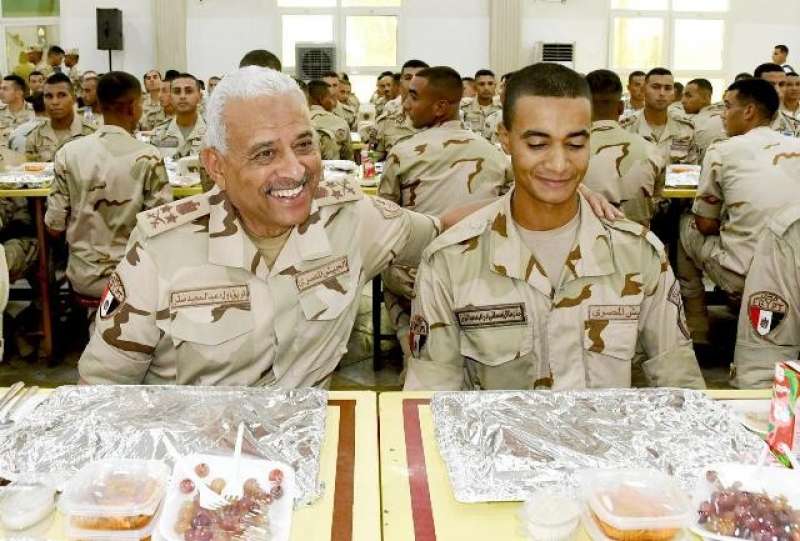 خط أحمر