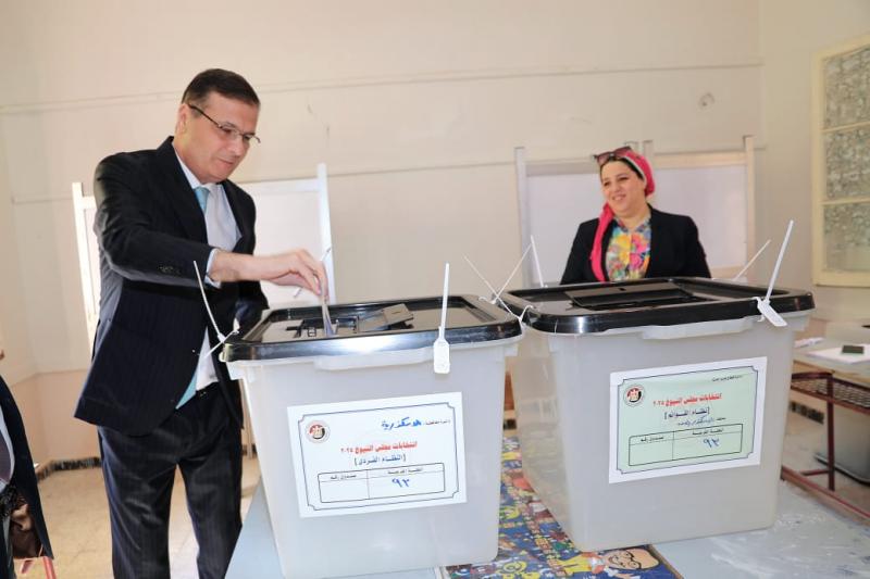 خط أحمر