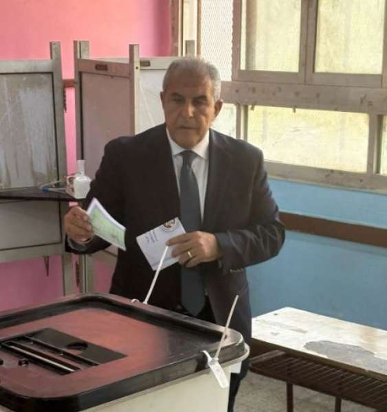 خط أحمر