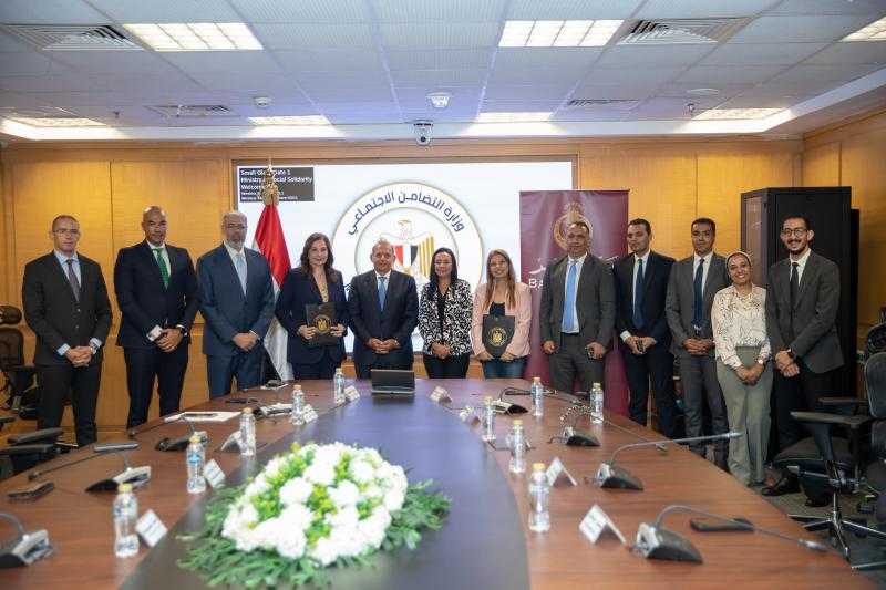 بروتوكول بين ”التضامن” وبنك مصر لرقمنة تعاملات المستفيدين من تمويلات الصناعات الريفية