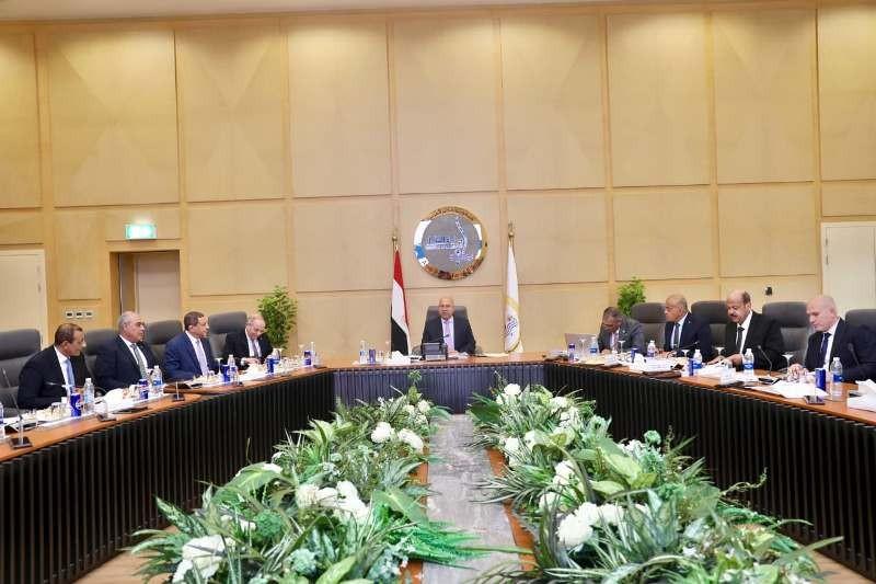 وزير النقل يترأس أعمال الجمعية العمومية العادية لشركة القاهرة للعبارات| صور