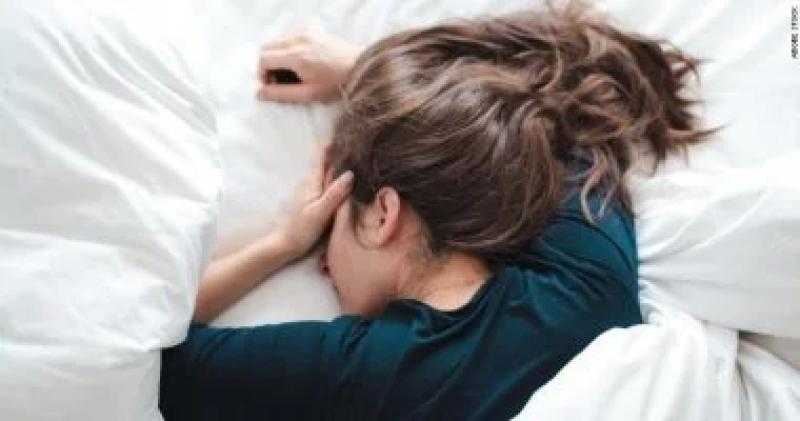 لو نمت أكتر من 9 ساعات.. كيف تؤثر كثرة النوم على صحتك؟