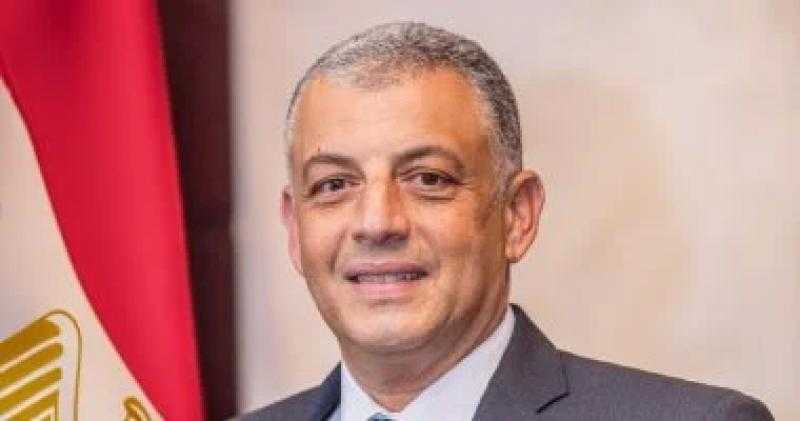 محافظ الإسماعيلية يعلن عن إطلاق مبادرة أسماك البلد لأهل البلد بالقصاصين