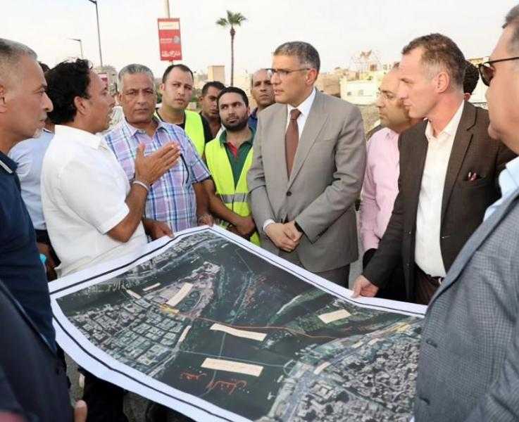 محافظ الجيزة يتفقد موقع أعمال مشروع دعم محطة مياه جزيرة الدهب بمصادر تغذية كهربائية إضافية