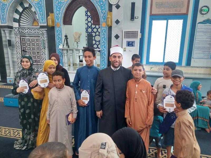 أوقاف البحر الأحمر تكرم الطلاب المشاركين في الأنشطة الصيفية