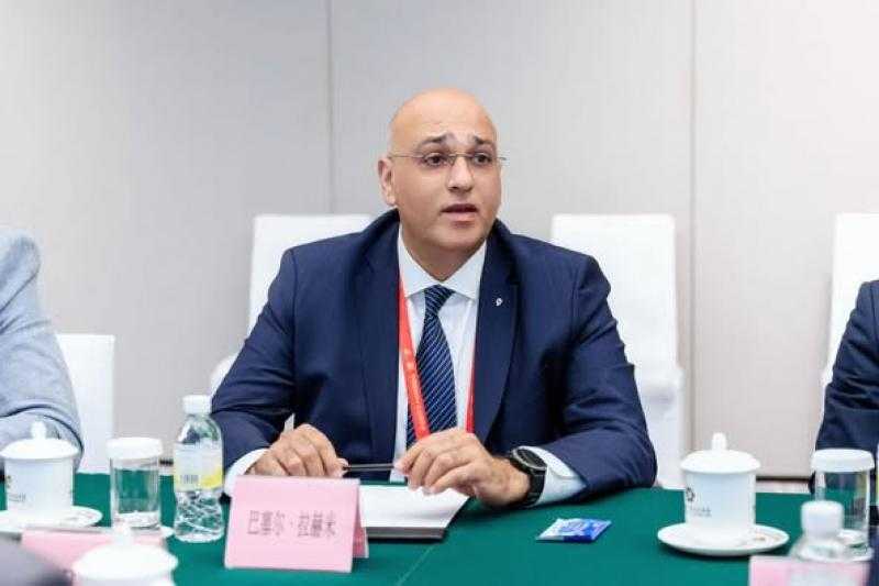 باسل رحمي: نعمل على توعية أصحاب المشروعات المتوسطة والصغيرة بالحوافز والمزايا الداعمة لمشروعاتهم