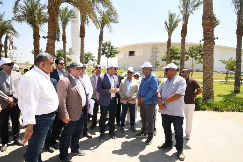 خط أحمر