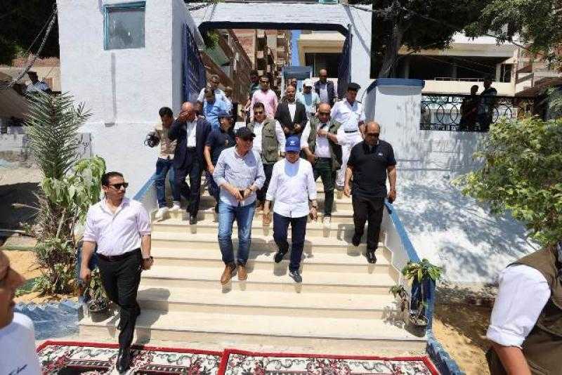وزير الري يتفقد نهر النيل في عدة مراكز بمحافظة كفر الشيخ