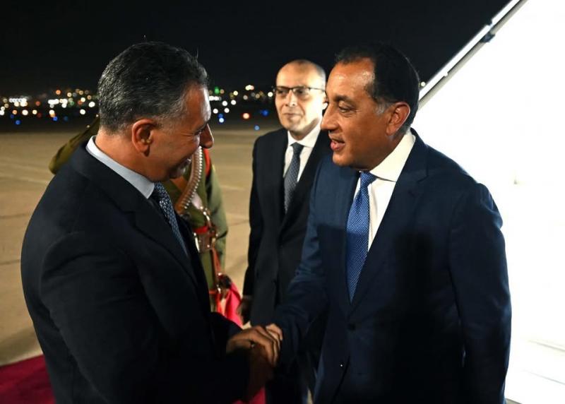 رئيس الوزراء يصل العاصمة الأردنية عمّان للمشاركة في أعمال الدورة الـ ٣٣ للجنة العليا المصرية الأردنية المشتركة