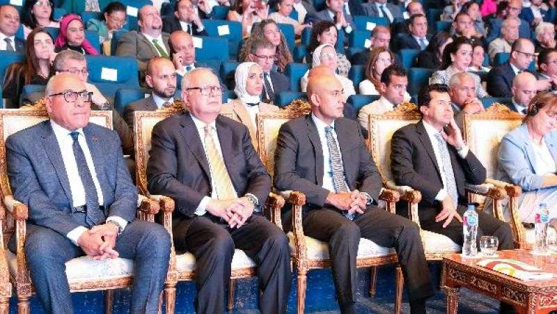 وزير التعليم: الأنشطة الرياضية مهمة في المدارس.. ونهتم برعاية الموهوبين