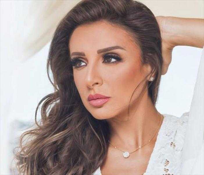 تطورات الحالة الصحية للفنانة أنغام.. ”منظار استكشافي وجراحة جديدة”
