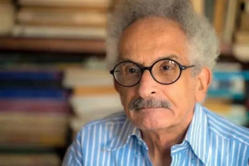 وفاة الكاتب الكبير صنع الله إبراهيم بعد صراع مع المرض عن عمر 88 عامًا