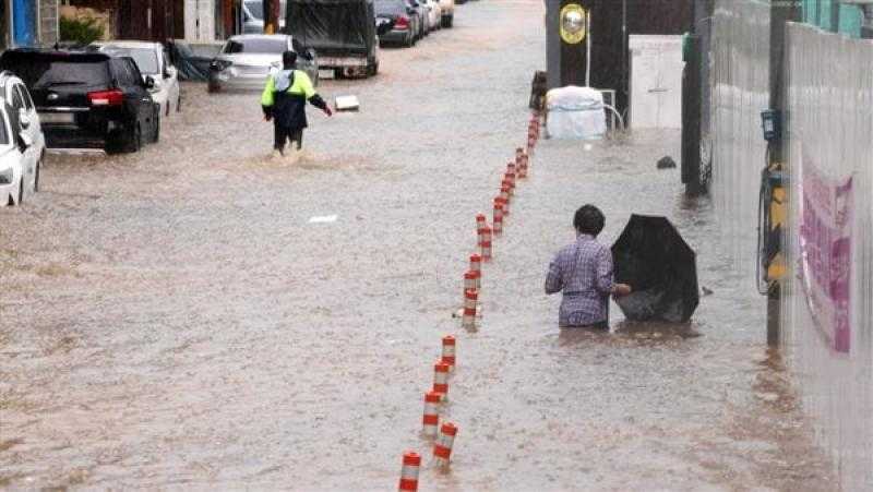 أمطار غزيرة تشل عاصمة كوريا الجنوبية ومحيطها وتتسبب في وفاة شخص وإجلاء المئات