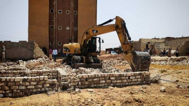 إزالة 24 حالة تعدي في المرحلة الأولى من الموجة 27 بأسيوط