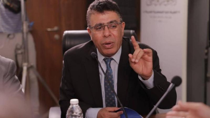 خط أحمر