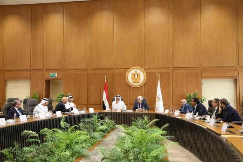 وزير التعليم العالي يبحث سبل التعاون مع نائب حاكم الشارقة ورئيس جامعة الشارقة