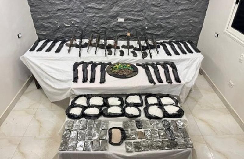 خط أحمر