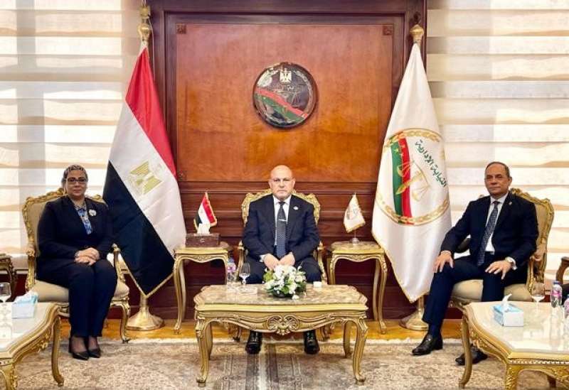 خط أحمر