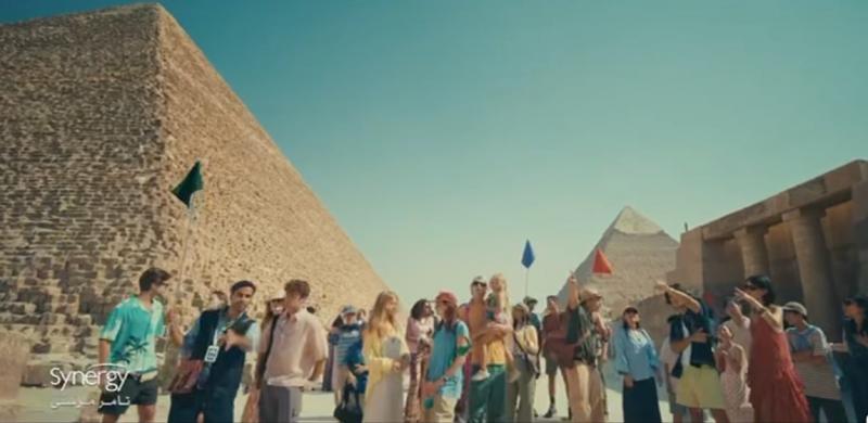 وزير السياحة والآثار يطلق حملة ترويجية لتسليط الضوء على أهمية السياحة للمجتمع