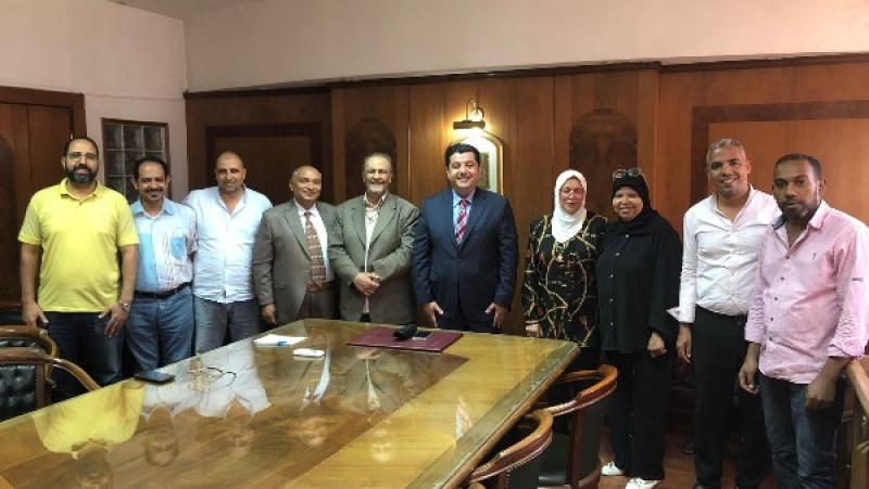 خط أحمر
