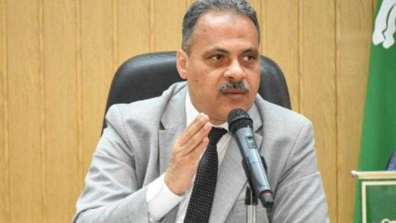 محافظ الشرقية: لا تراخيص لمشروعات جديدة دون استيفاء الاشتراطات البيئية والصحية