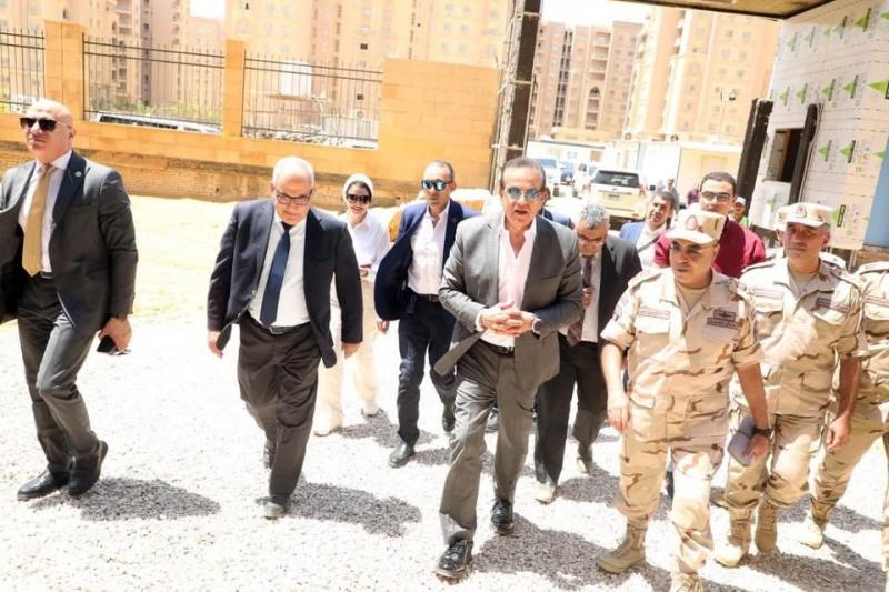 وزير الصحة يتفقد مشروع إنشاء مستشفى التأمين الصحي بالعاصمة الإدارية 2