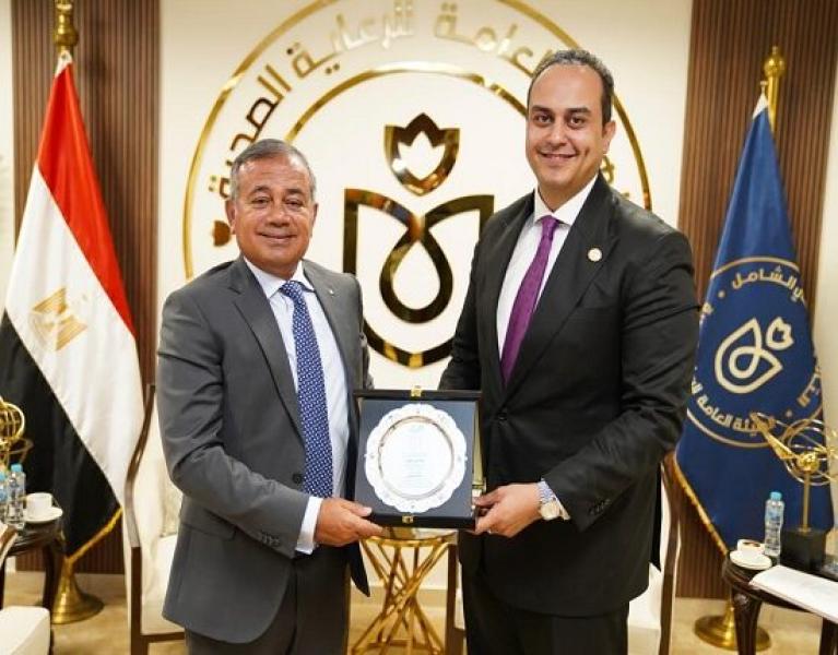 خط أحمر
