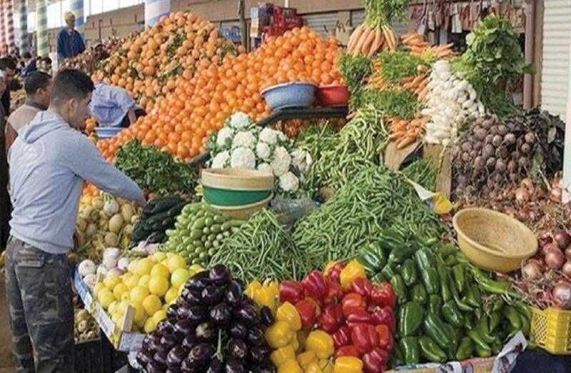 استقرار أسعار الفاكهة وتراجع الليمون والبامية والملوخية في الأسواق اليوم الخميس 21 أغسطس