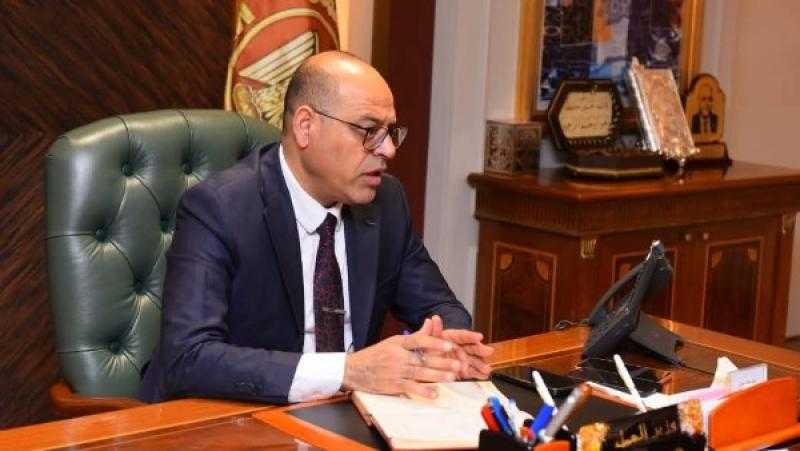 إحالة مفتشي عمل للنيابة بتهمة تلقى رشوة من شركة إلحاق عمالة