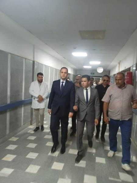 نائب وزير الصحة والسكان يقوم بزيارة ميدانية إلى مستشفى الضبعة المركزي لمتابعة الخدمات الطبية المقدمة لمصابي حادث طريق «الإسكندرية - مطروح»