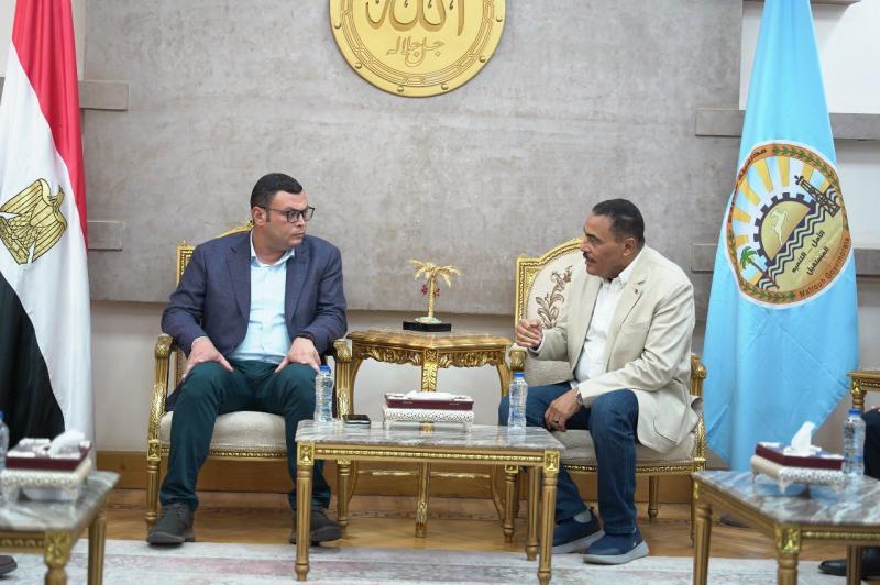 خط أحمر