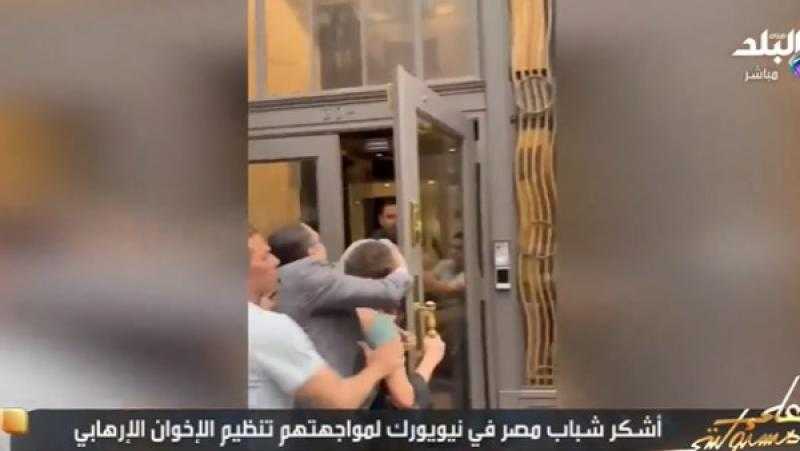 أحمد موسى: اللي يقرب من أي سفارة مصرية في الخارج يتمسك ويتمسح بيه البلاط