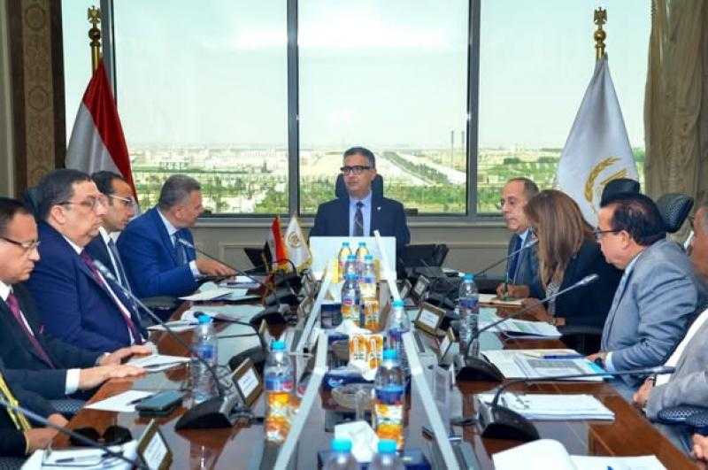 وزير التموين يتابع مع شركات المضارب توفير الأرز فى المنافذ