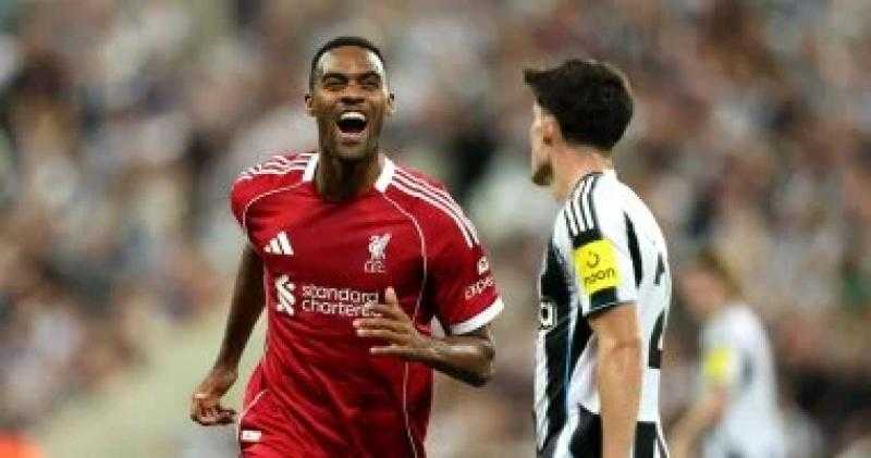 ليفربول يتقدم على نيوكاسل يونايتد 1-0 فى الشوط الأول بمشاركة محمد صلاح