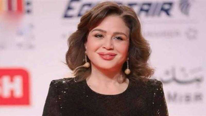 إلهام شاهين تكشف حقيقة مطالبتها بتدريس مسيرتها الفنية ضمن مناهج التعليم