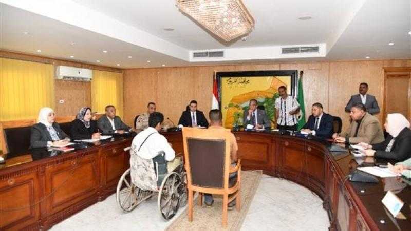 محافظ الفيوم يوجه بتدخلات عاجلة للحماية الاجتماعية للفئات الأكثر احتياجا