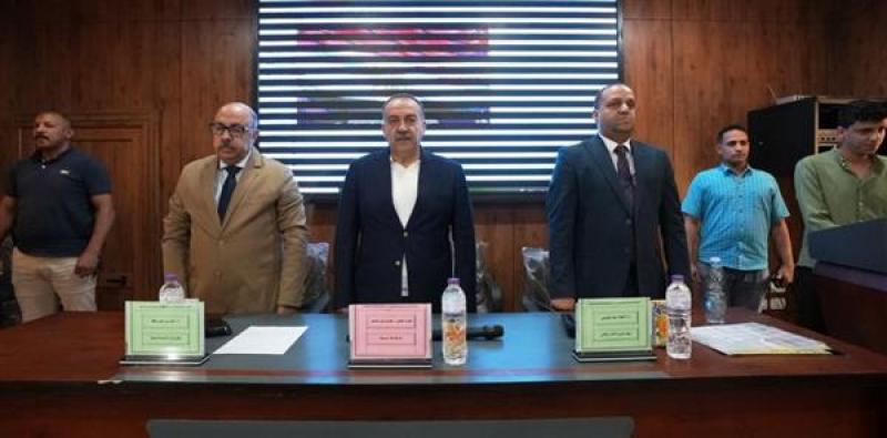 خط أحمر