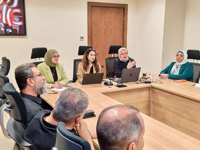 خط أحمر