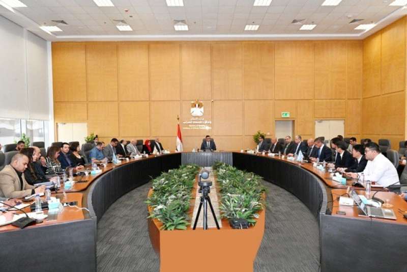 خط أحمر