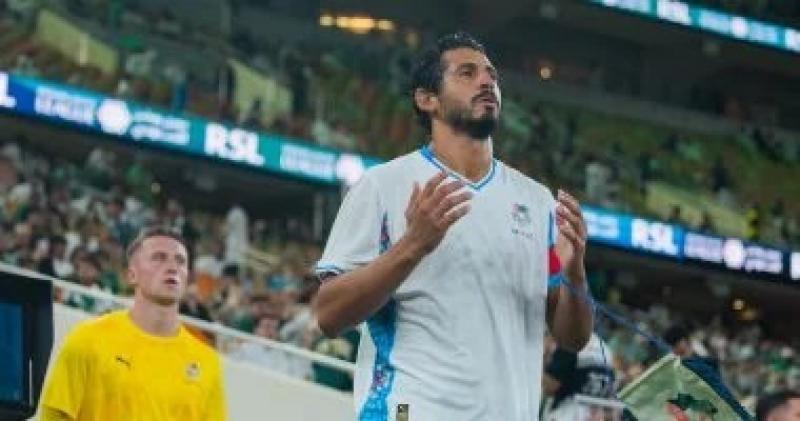 الأهلي يستهل الدوري السعودي بالفوز على نيوم.. والفار يحبط حجازي