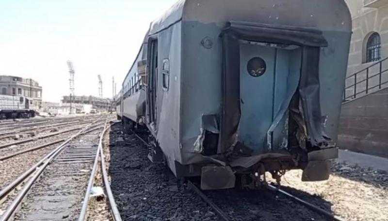 إصابة 4 أشخاص في حادث تصادم قطار وجرار بالإسكندرية