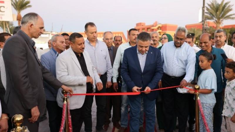 خط أحمر
