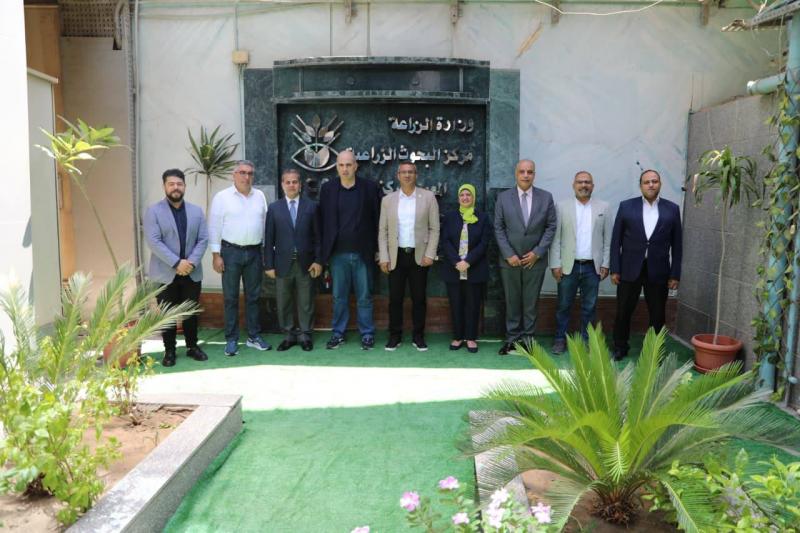 خط أحمر