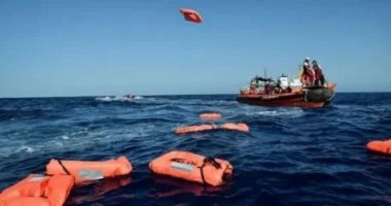 انتشال جثة أحد الشابين الغارقين في الرياح البحيري بمنشأة القناطر