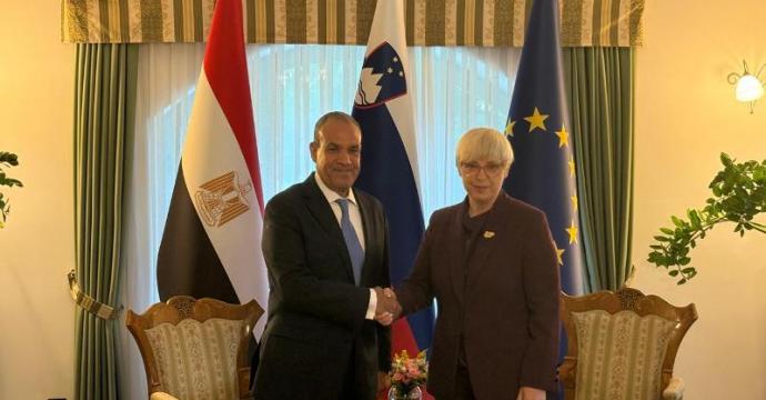 وزير الخارجية يدعو رئيسة سلوفينيا لحضور افتتاح المتحف المصري| صور